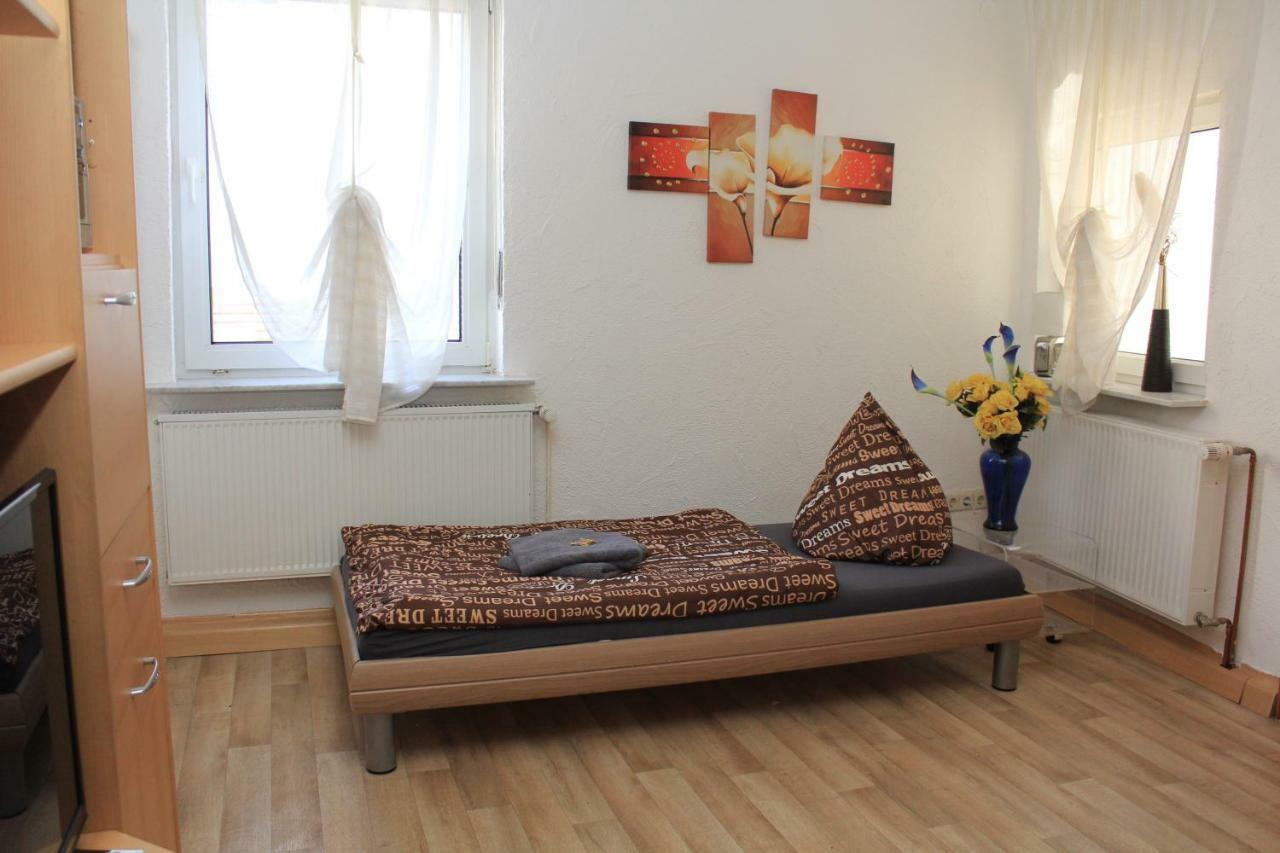 Ferienwohnung-Kiefer Hillscheid エクステリア 写真